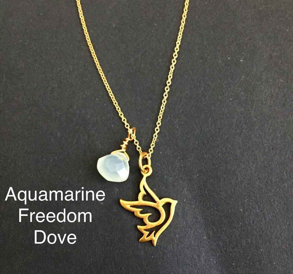 Dove aquamarine gemstone necklace